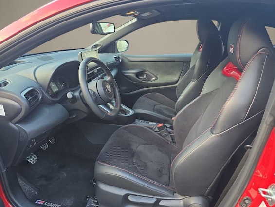 Vehicle image 8 Vehicle image 8