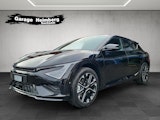 First vehicle image