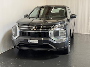 Vehicle image MITSUBISHI Outlander 2.4 PHEV Inform 4x4