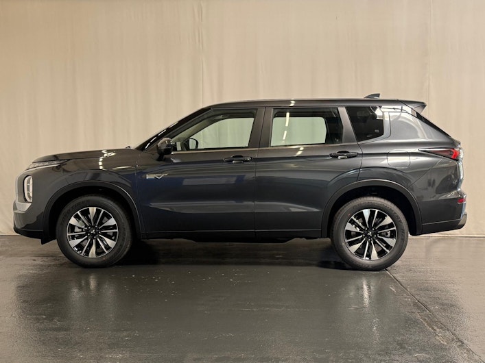 Vehicle image MITSUBISHI OUTLANDER