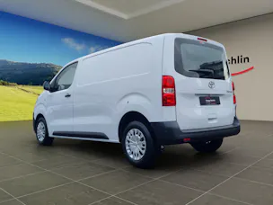 Toyota PROACE Van L2 2.0 D Advanced