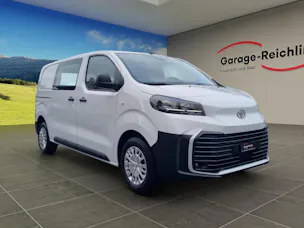 Toyota PROACE Van L2 2.0 D Advanced