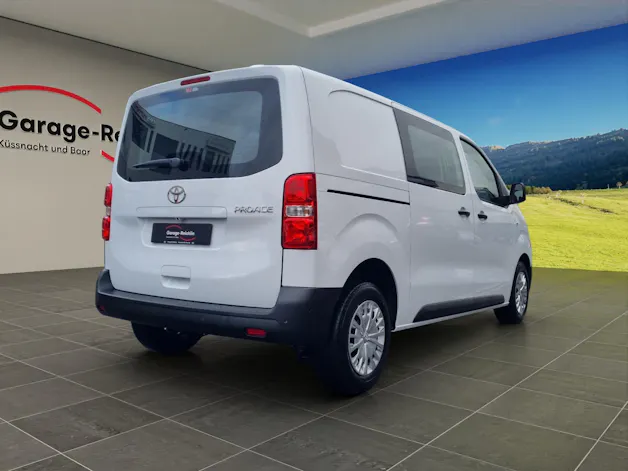 Toyota PROACE Van L2 2.0 D Advanced