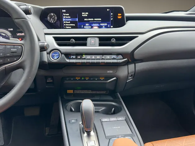 Lexus UX 300e Excellence elektrisch 54,3 kWh