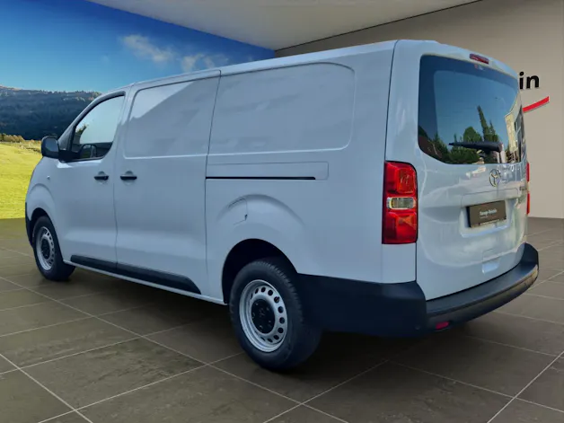Toyota PROACE Van L2 2.0 D Active