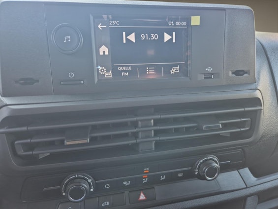 Vehicle image 13 Vehicle image 13