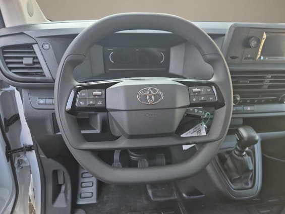 Vehicle image 10 Vehicle image 10