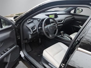 Vehicle image LEXUS UX 250h Comfort