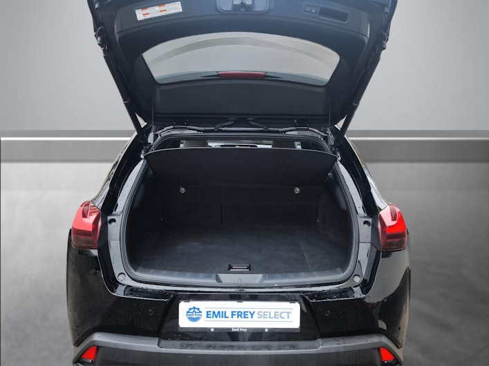 Vehicle image LEXUS UX