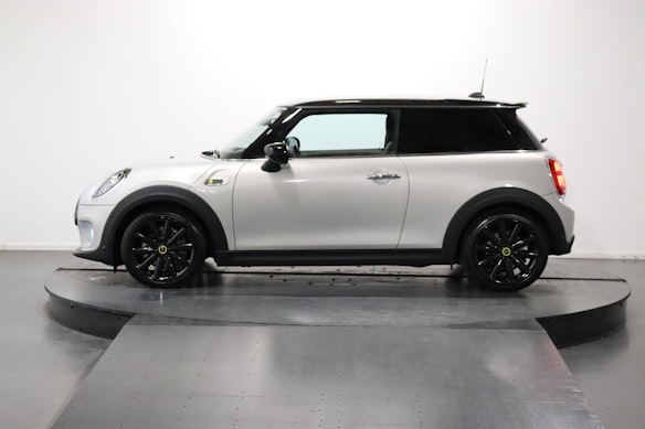 MINI Mini F56 Cooper SE 1