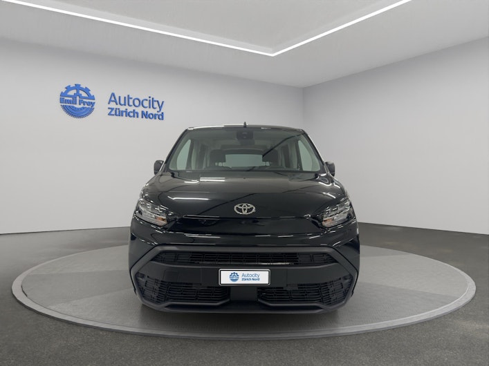 Vehicle image TOYOTA PROACE CITY VERSO