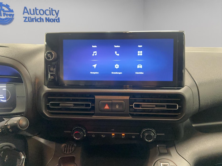 Vehicle image TOYOTA PROACE CITY VERSO