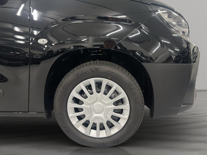 Vehicle image TOYOTA PROACE CITY VERSO