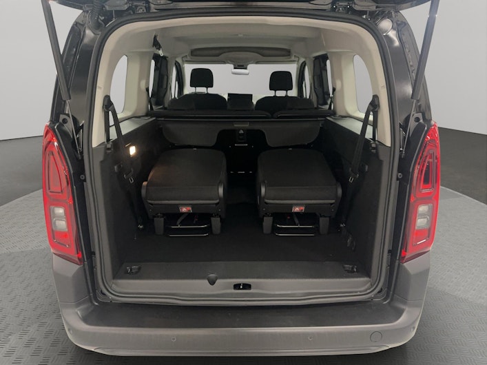 Vehicle image TOYOTA PROACE CITY VERSO