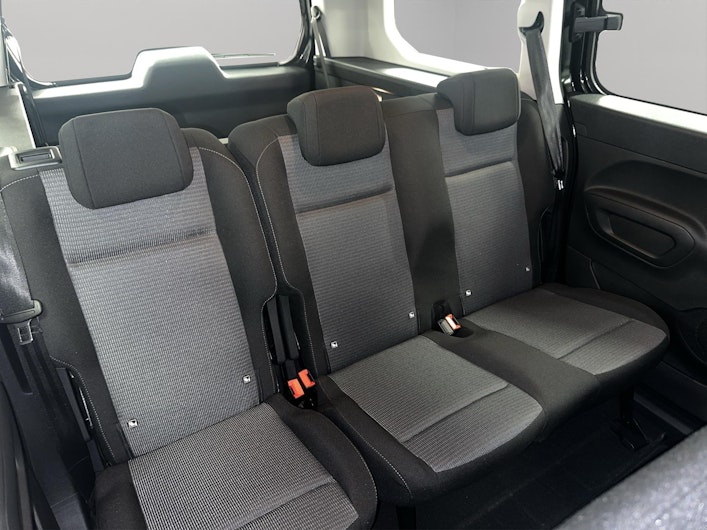 Vehicle image TOYOTA PROACE CITY VERSO