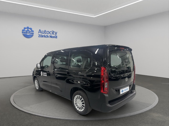 Vehicle image TOYOTA PROACE CITY VERSO