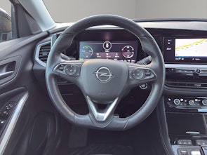 Vehicle image OPEL Grandland 1.6 T PHEV GS Line