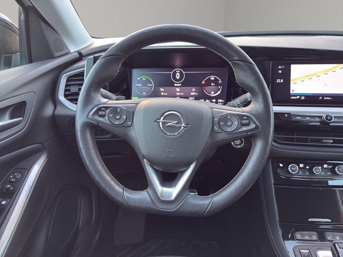 Vehicle image OPEL GRANDLAND