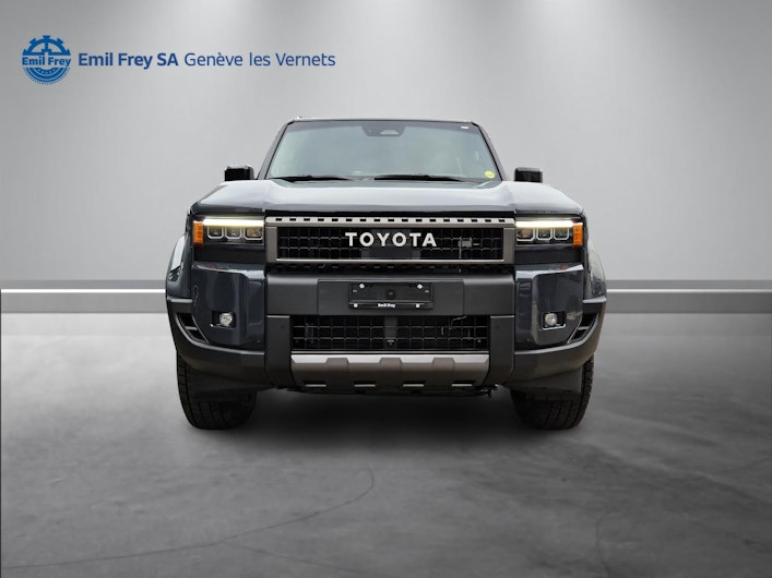 Vehicle image TOYOTA LANDCRUISER