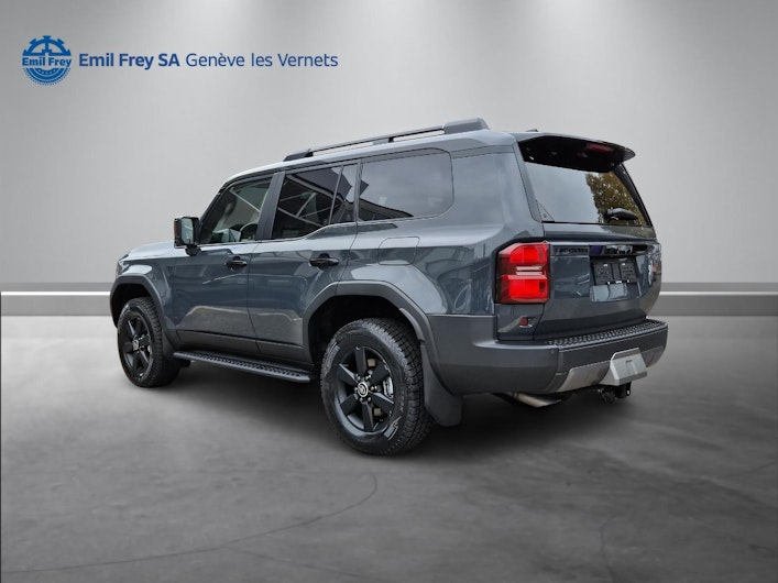 Vehicle image TOYOTA LANDCRUISER