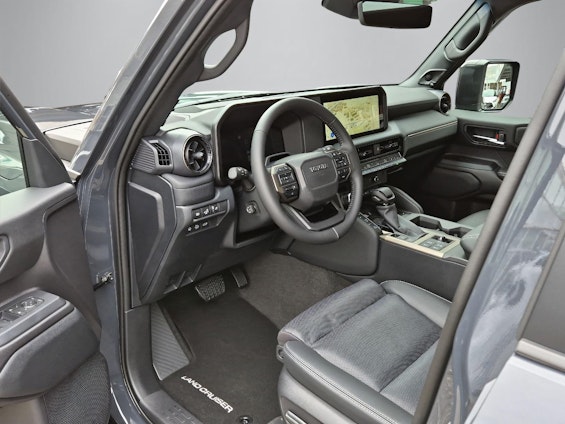 Vehicle image 12 Vehicle image 12