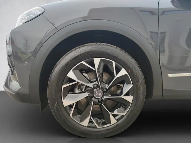 DS Automobiles 3 1.2 Hybrid Antoine de Saint Exupéry