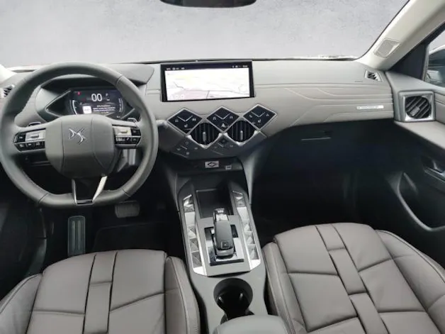 DS Automobiles 3 1.2 Hybrid Antoine de Saint Exupéry
