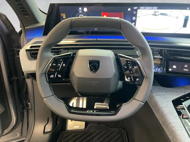 Peugeot 5008 1.2 Hybrid GT