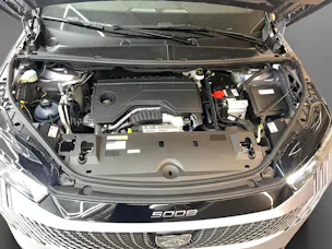 Peugeot 5008 1.2 Hybrid GT