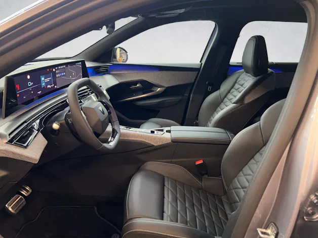 Peugeot 5008 1.2 Hybrid GT