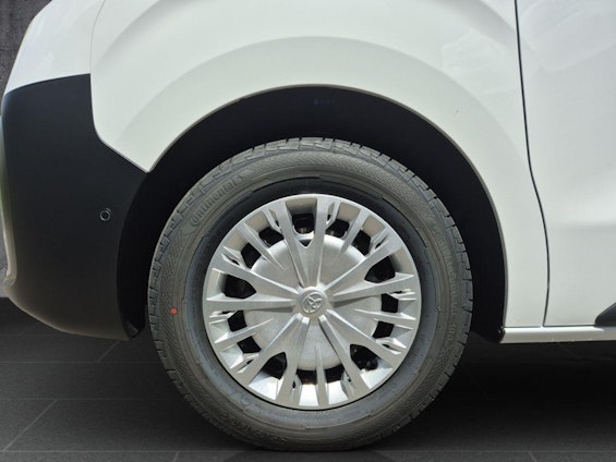 Vehicle image 36 Vehicle image 36