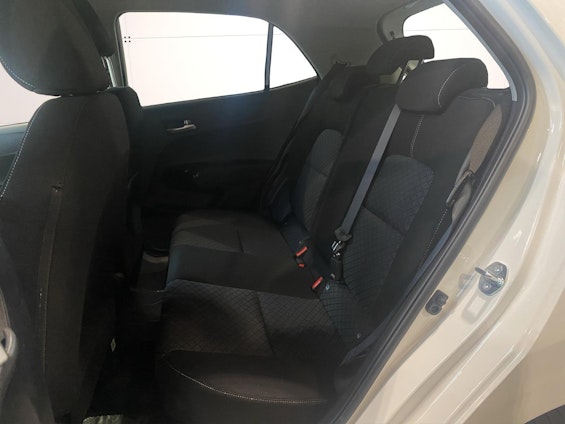 Vehicle image 10 Vehicle image 10