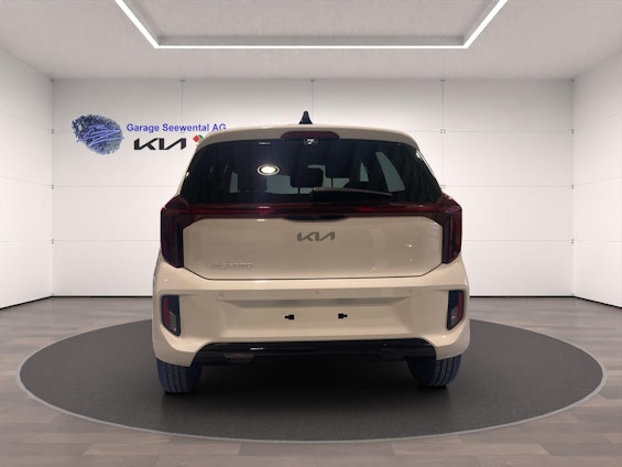 Vehicle image 4 Vehicle image 4