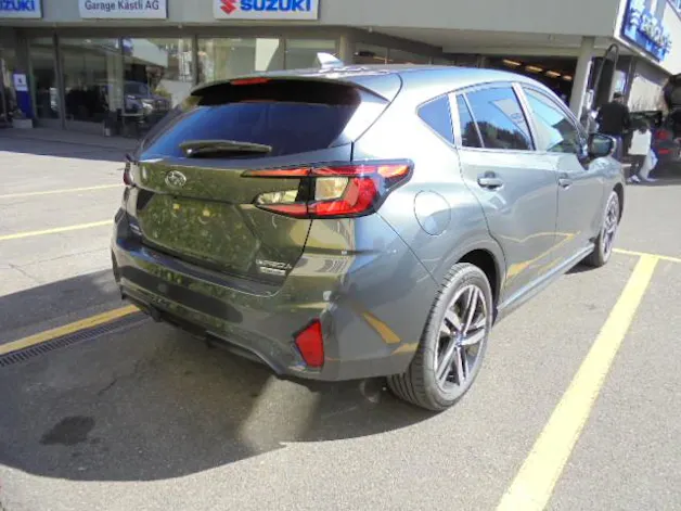 Subaru Impreza 2.0i e-Boxer Luxury