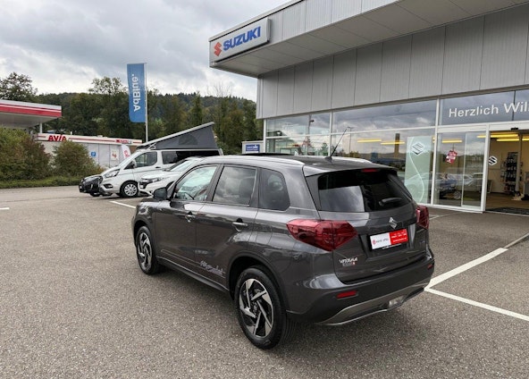 Vehicle image 4 Vehicle image 4