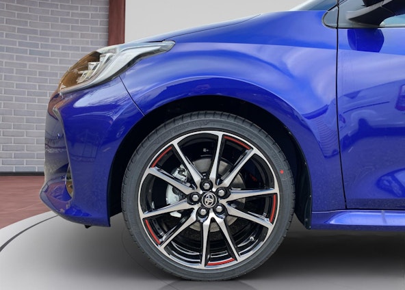 Vehicle image 9 Vehicle image 9