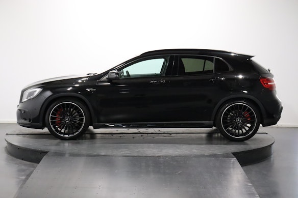 MERCEDES-BENZ GLA 45 AMG 4m 1