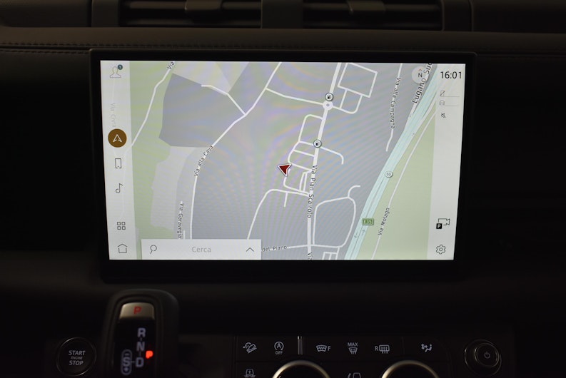 Vehicle image LAND ROVER DEFENDER