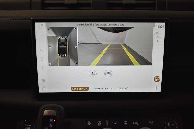 Vehicle image LAND ROVER DEFENDER