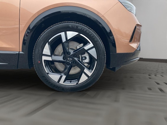 Vehicle image 18 Vehicle image 18