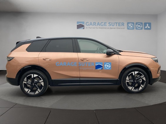 Vehicle image 5 Vehicle image 5