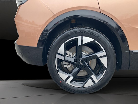 Vehicle image 41 Vehicle image 41