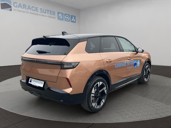 Vehicle image 4 Vehicle image 4