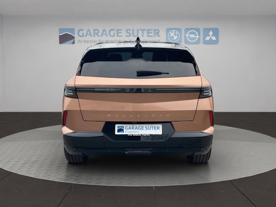 Vehicle image 24 Vehicle image 24