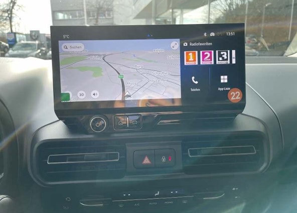 Vehicle image 8 Vehicle image 8