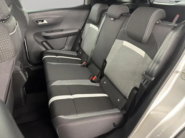 Opel Frontera 1.2 T 136 MHEV GS