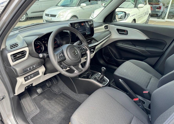 Vehicle image 7 Vehicle image 7