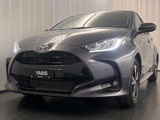 TOYOTA Yaris 1.5 VVT-i HSD Trend 0