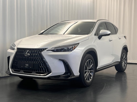 LEXUS NX 450h+ Comfort 1