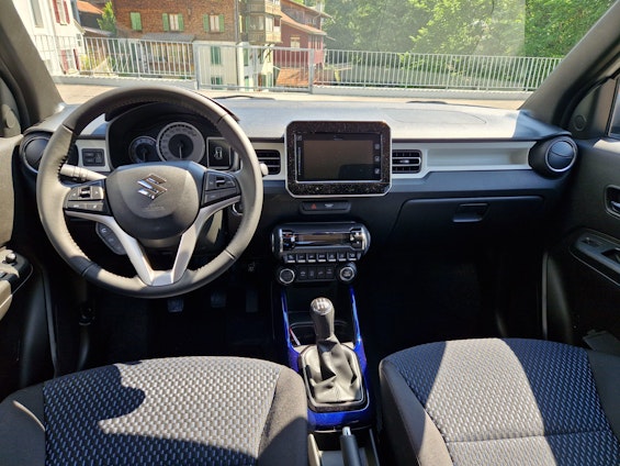 Vehicle image 16 Vehicle image 16